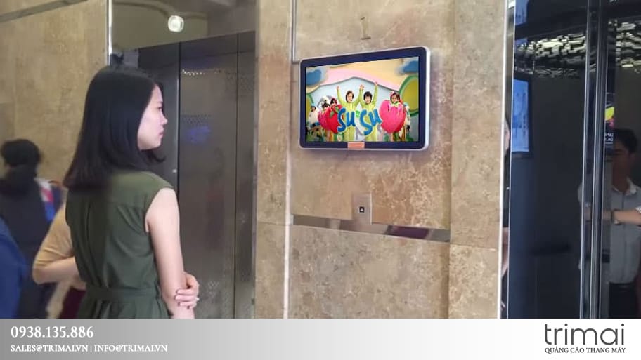 Quảng cáo thang máy trong tòa nhà văn phòng